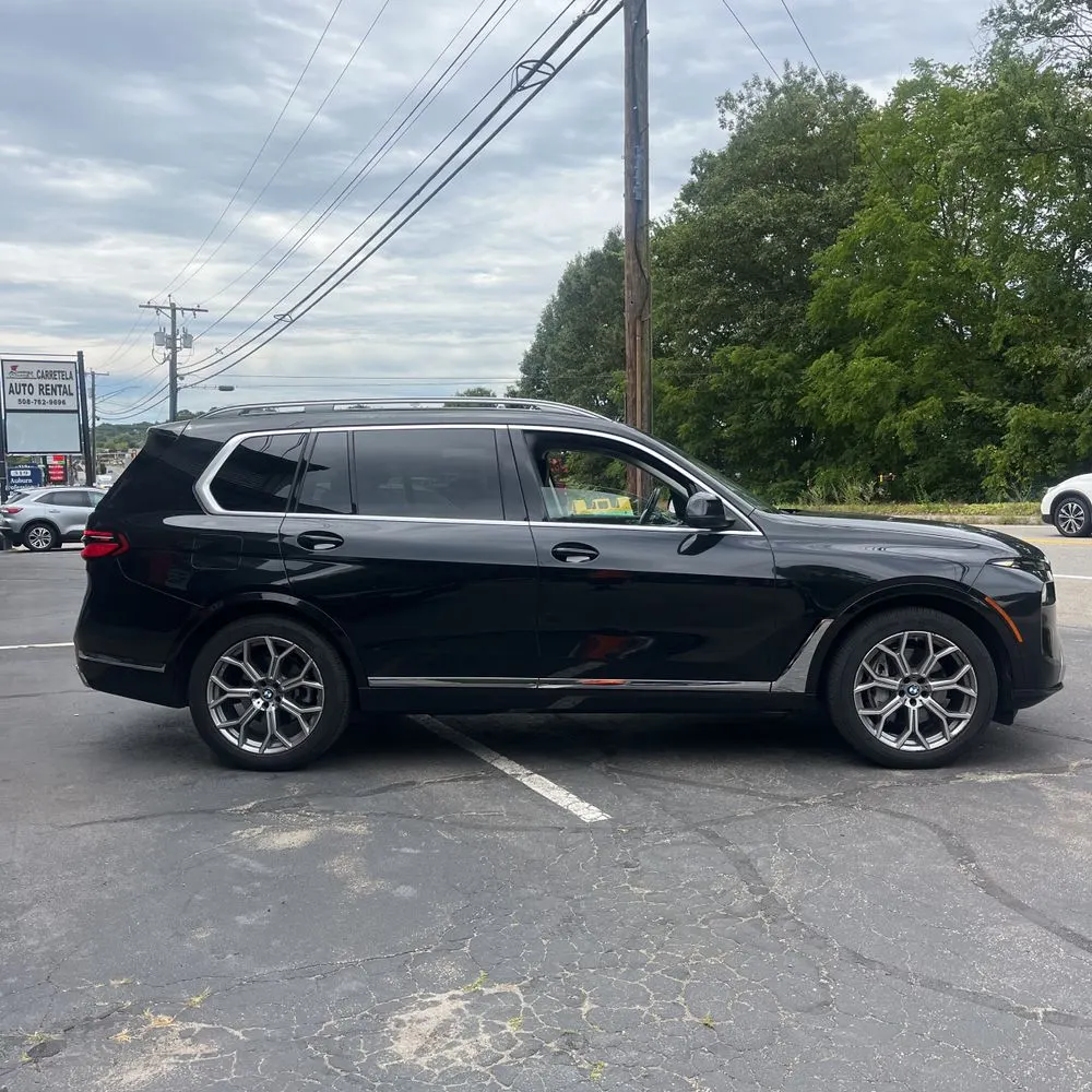 2025 BMW X7 XDrive40i