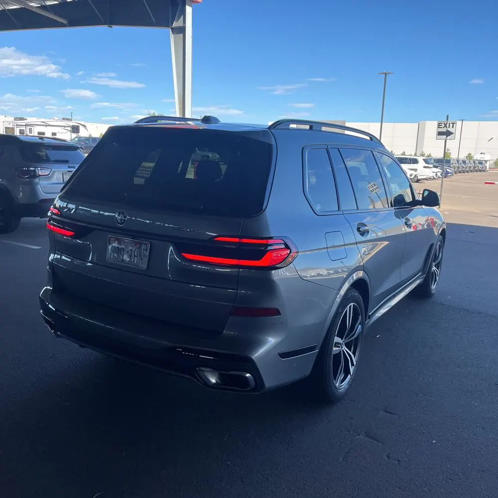 2025 BMW X7 XDrive40i
