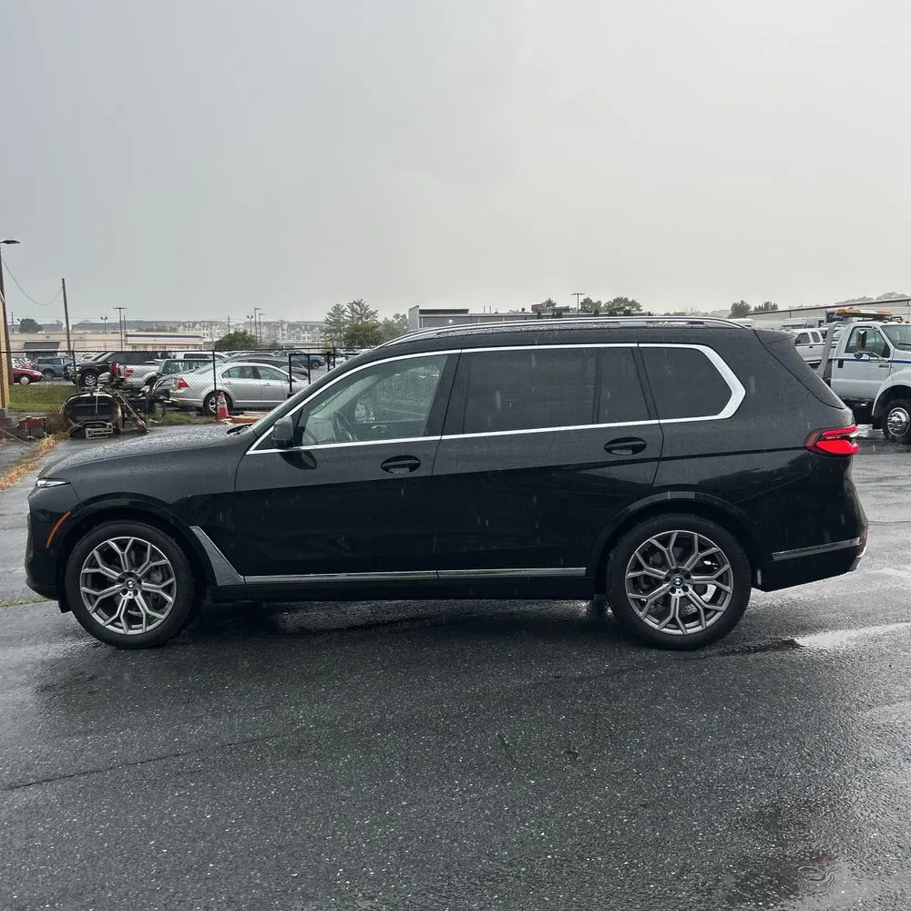 2025 BMW X7 XDrive40i