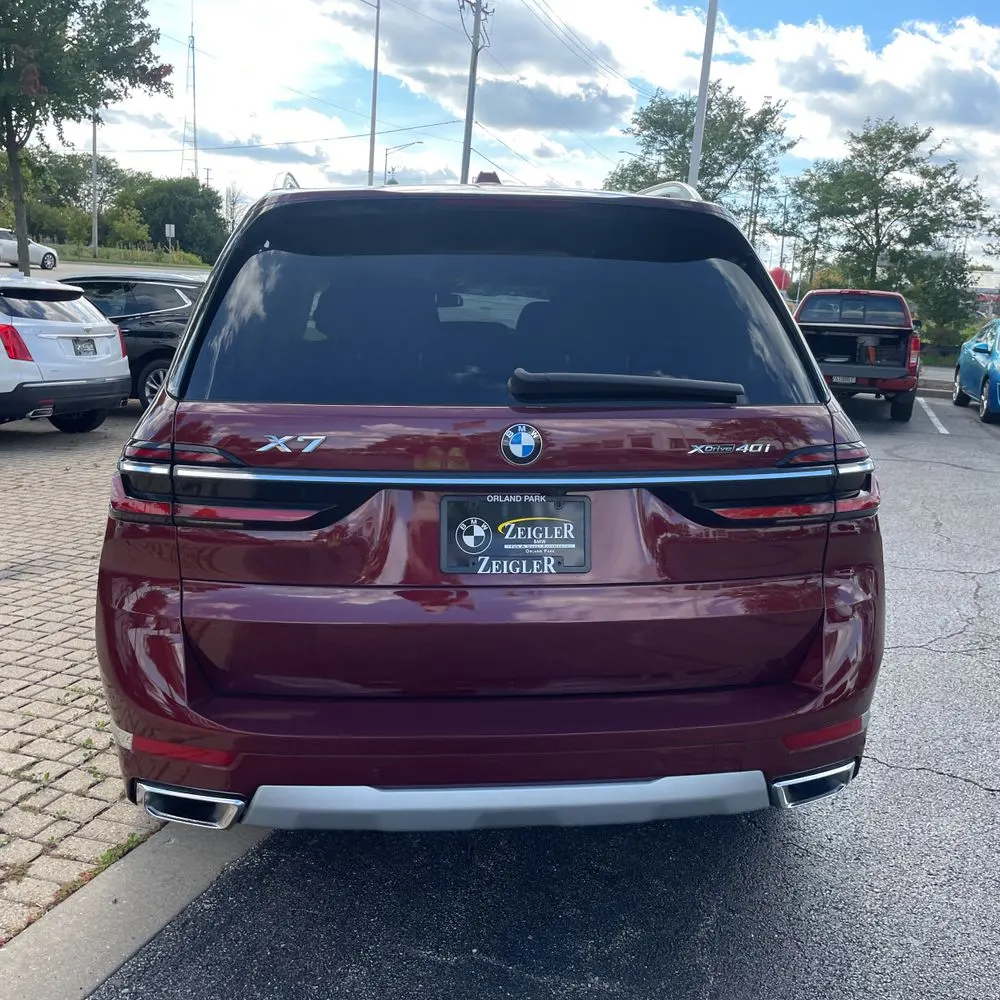 2025 BMW X7 XDrive40i