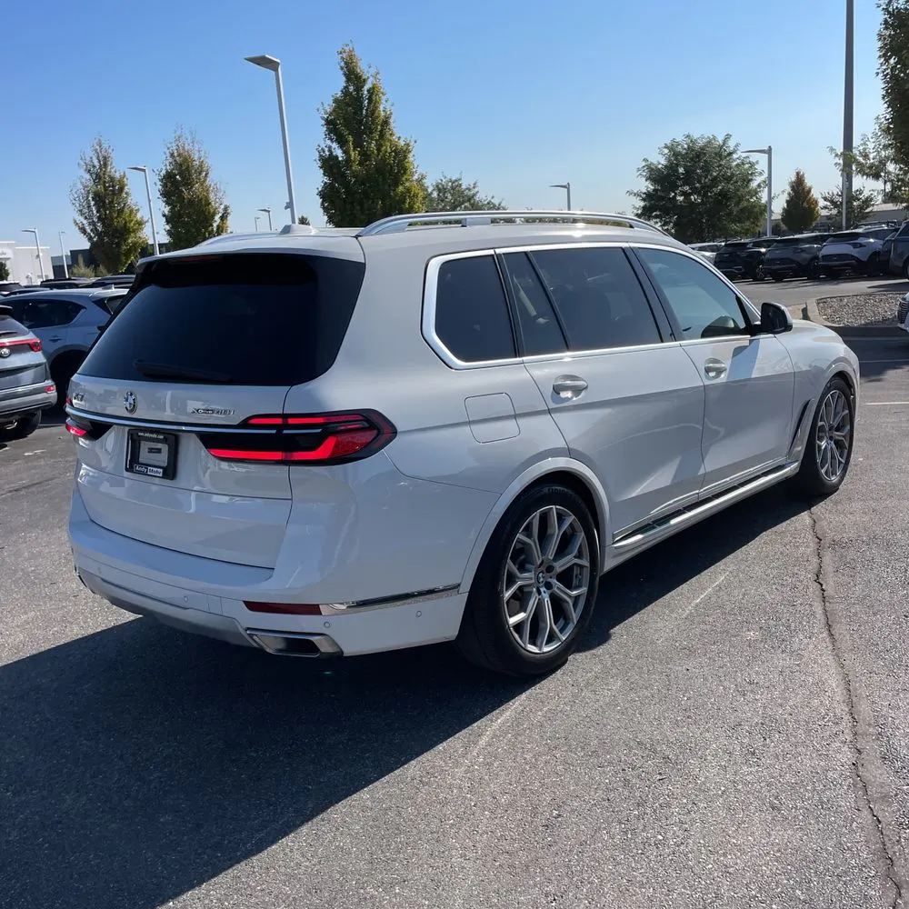 2025 BMW X7 XDrive40i