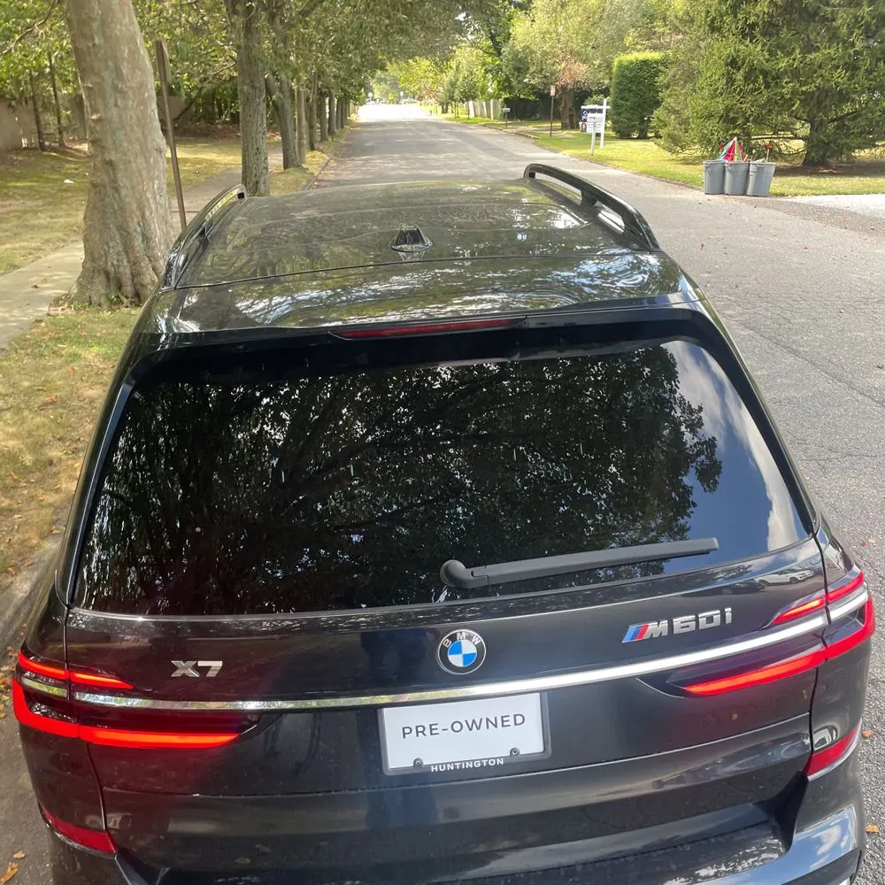 2023 BMW X7 M60i