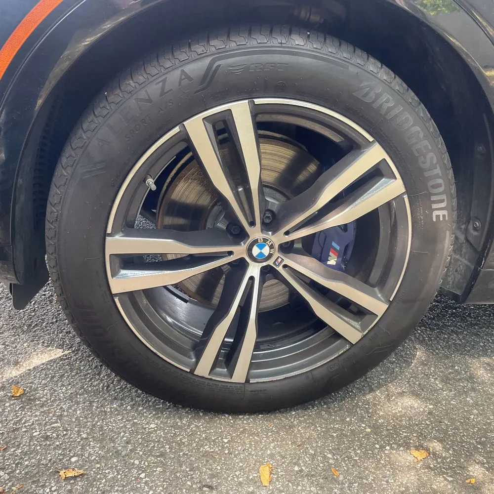 2023 BMW X7 M60i
