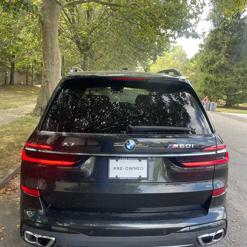 2023 BMW X7 M60i