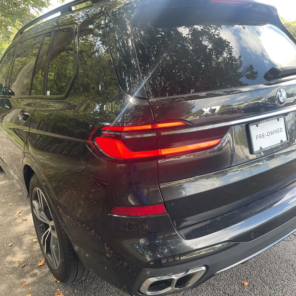 2023 BMW X7 M60i