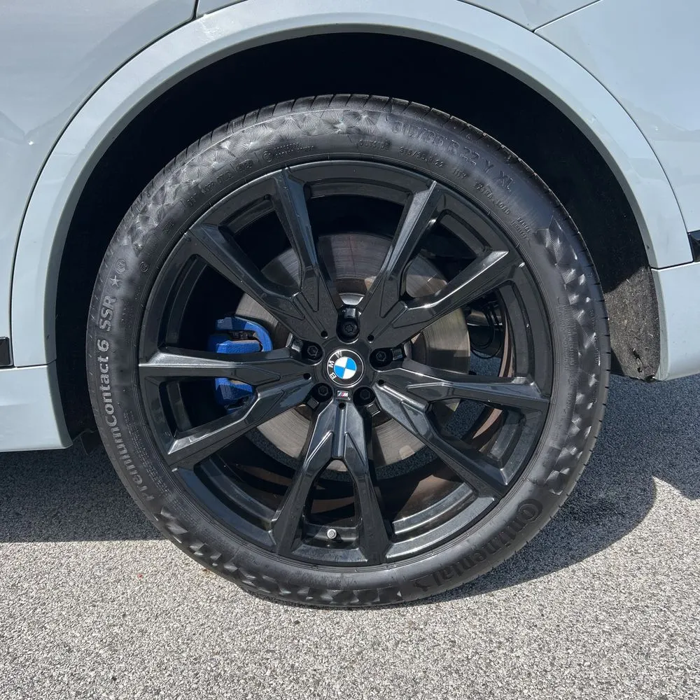 2024 BMW X7 M60i