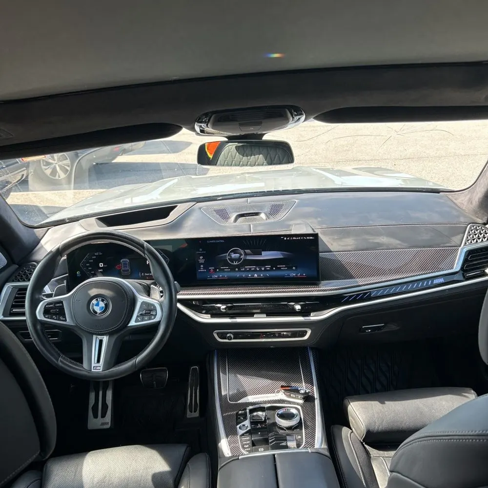 2024 BMW X7 M60i