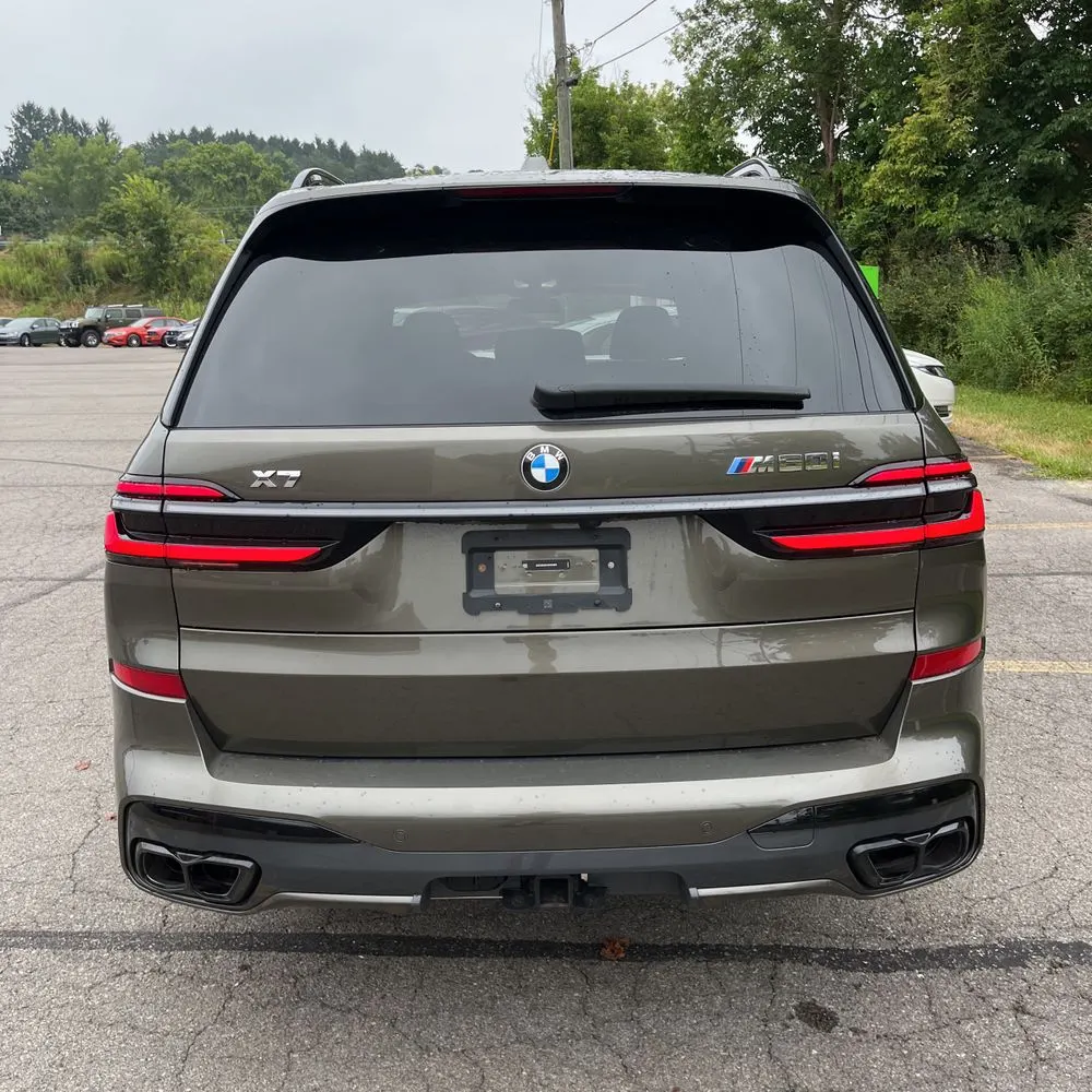 2024 BMW X7 M60i