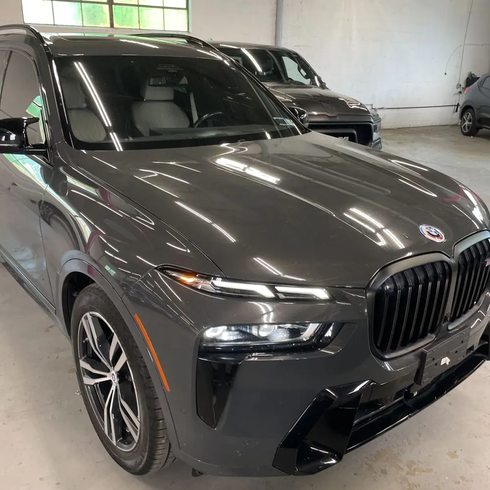 2023 BMW X7 M60i