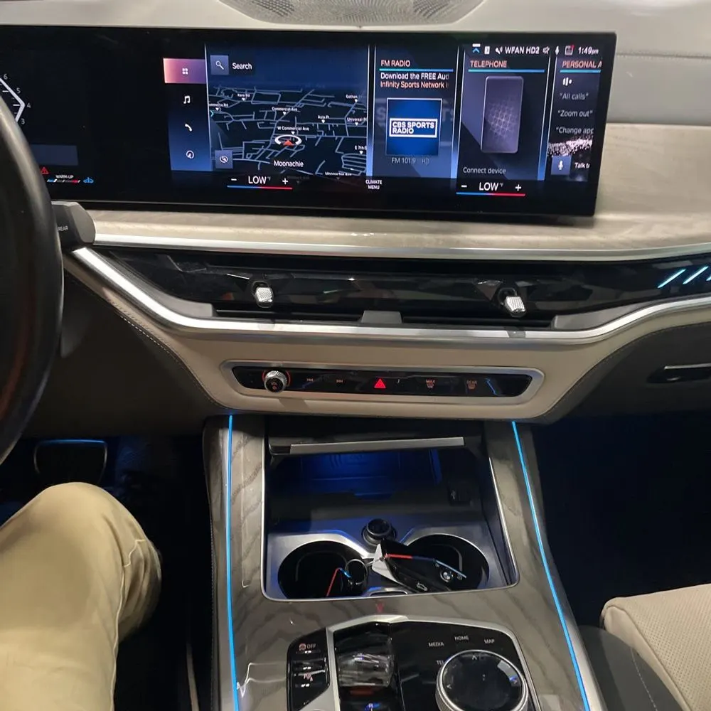 2023 BMW X7 M60i