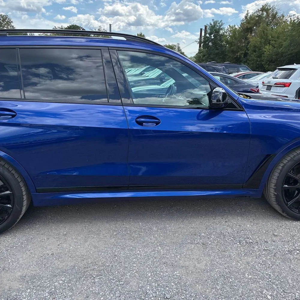 2023 BMW X7 M60i