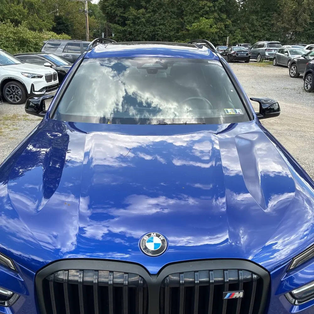 2023 BMW X7 M60i