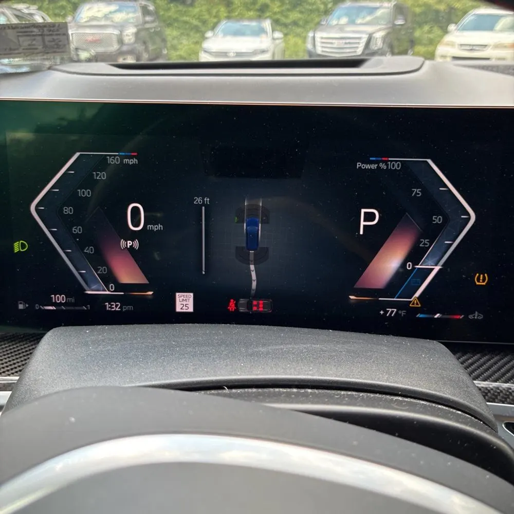 2023 BMW X7 M60i