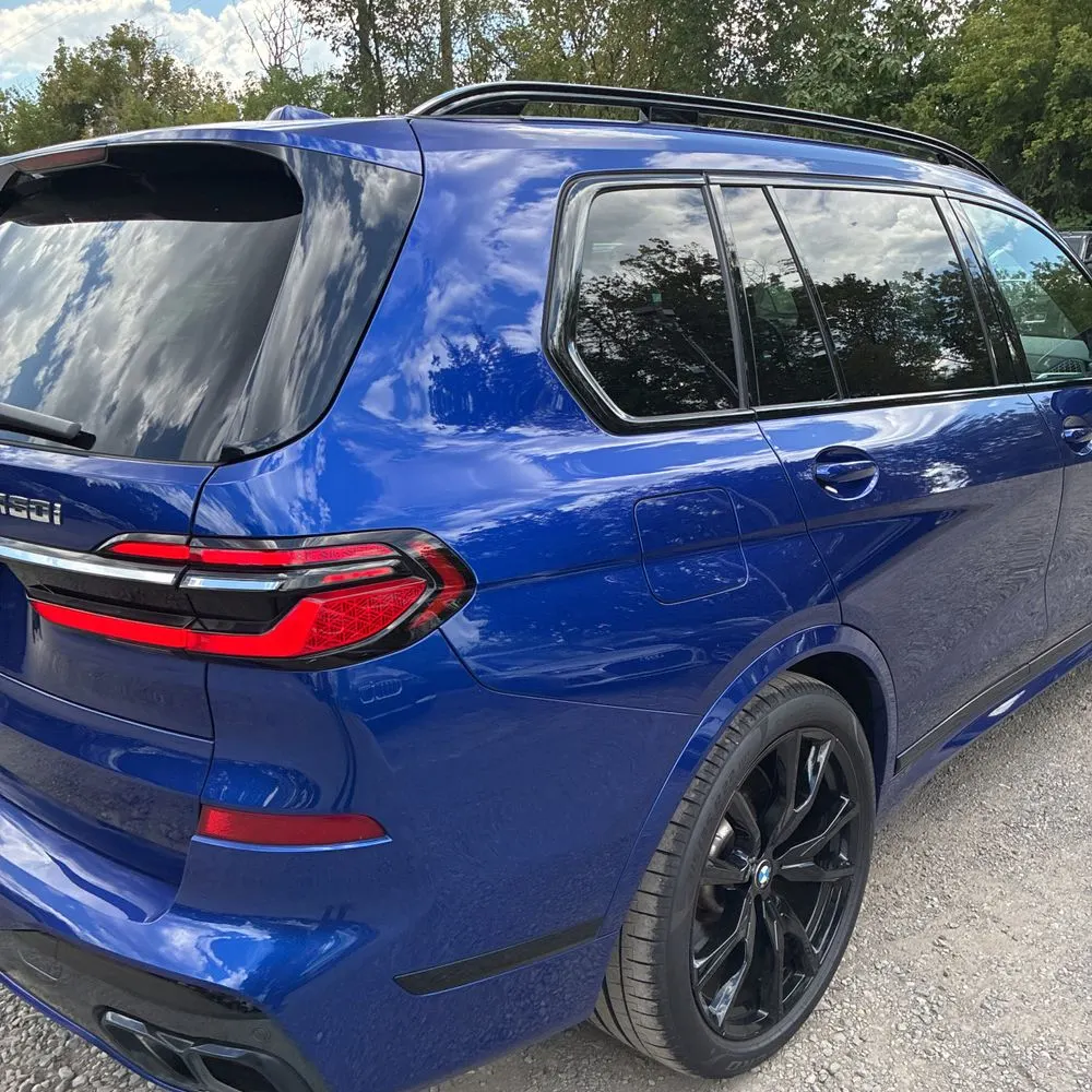 2023 BMW X7 M60i