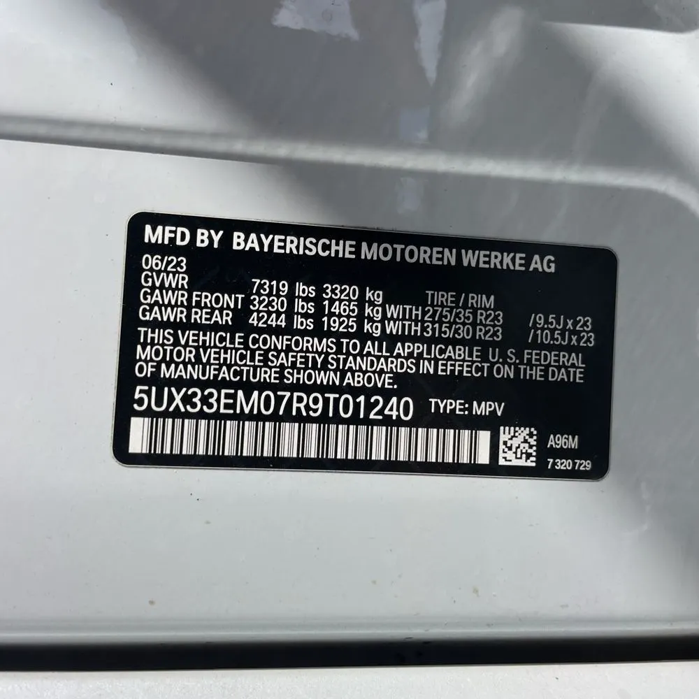 2024 BMW X7 M60i