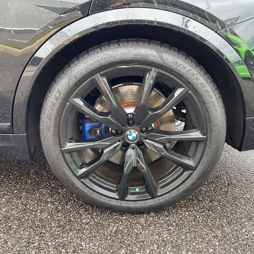 2024 BMW X7 M60i