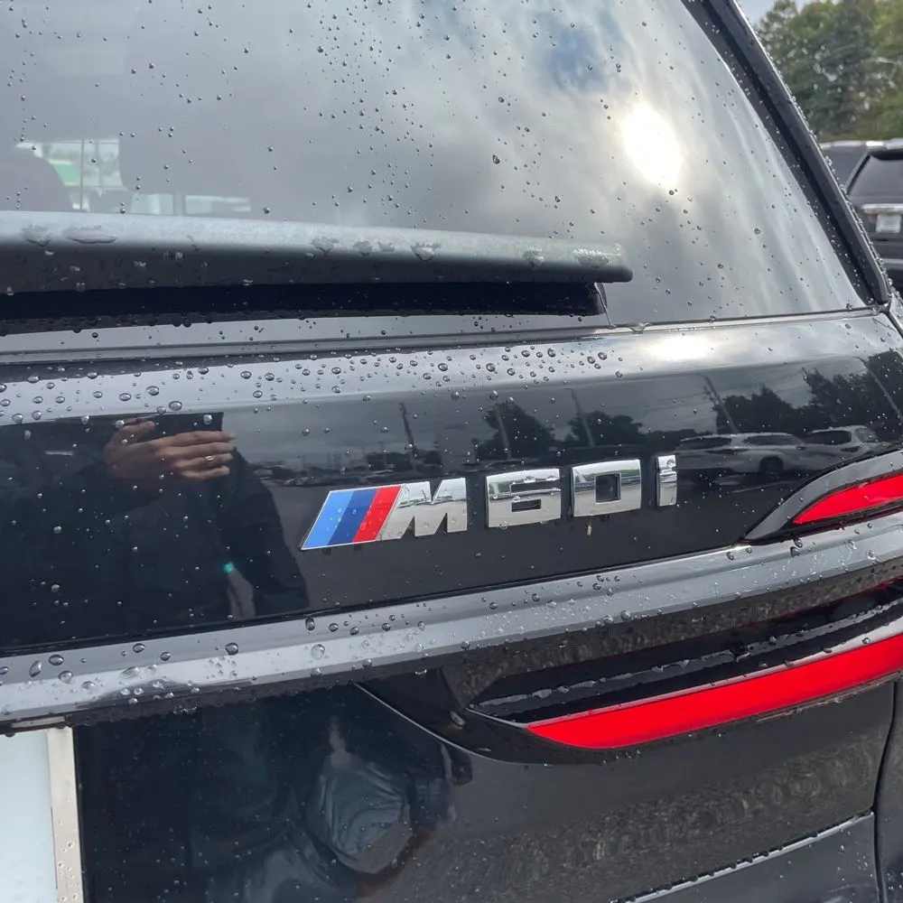 2024 BMW X7 M60i