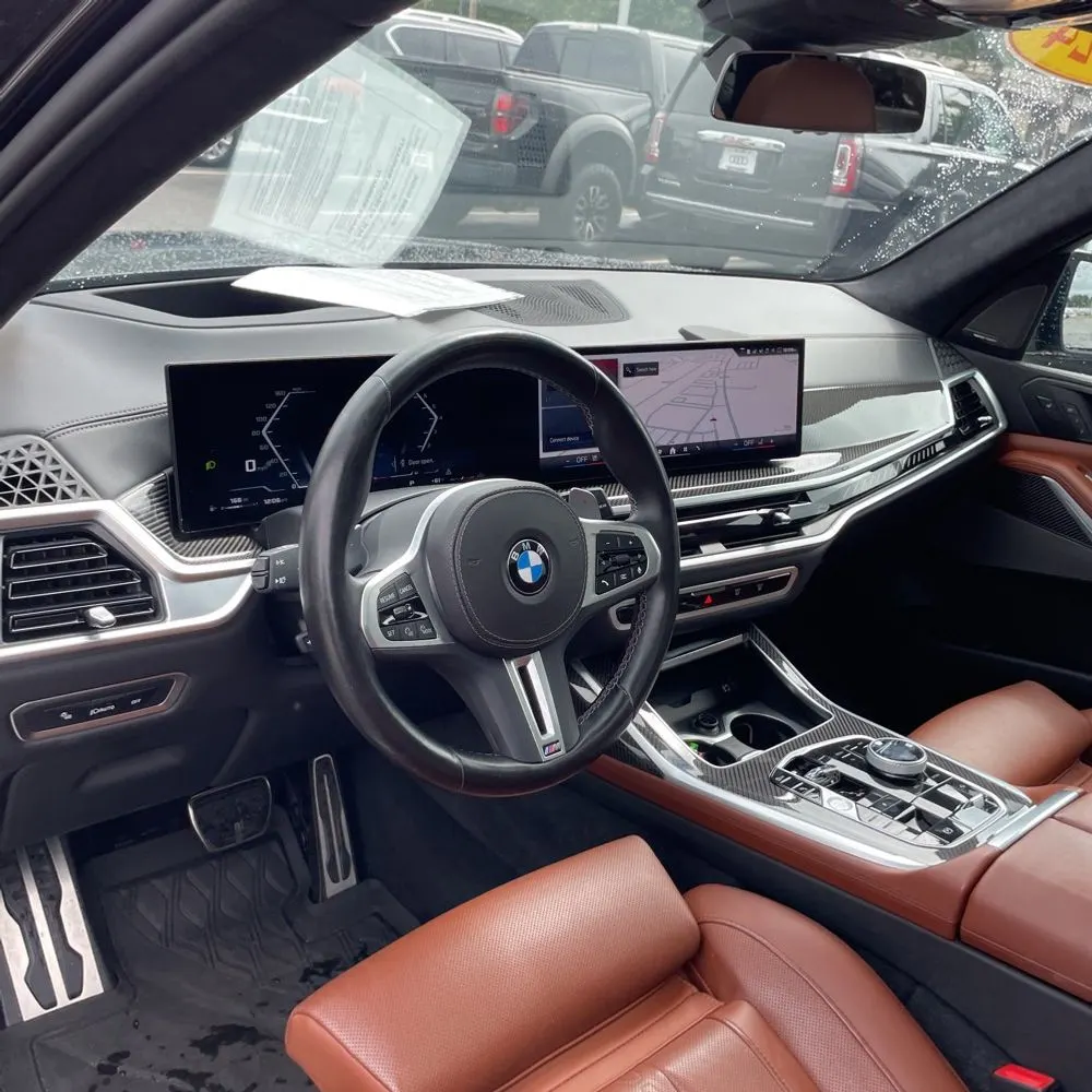 2024 BMW X7 M60i