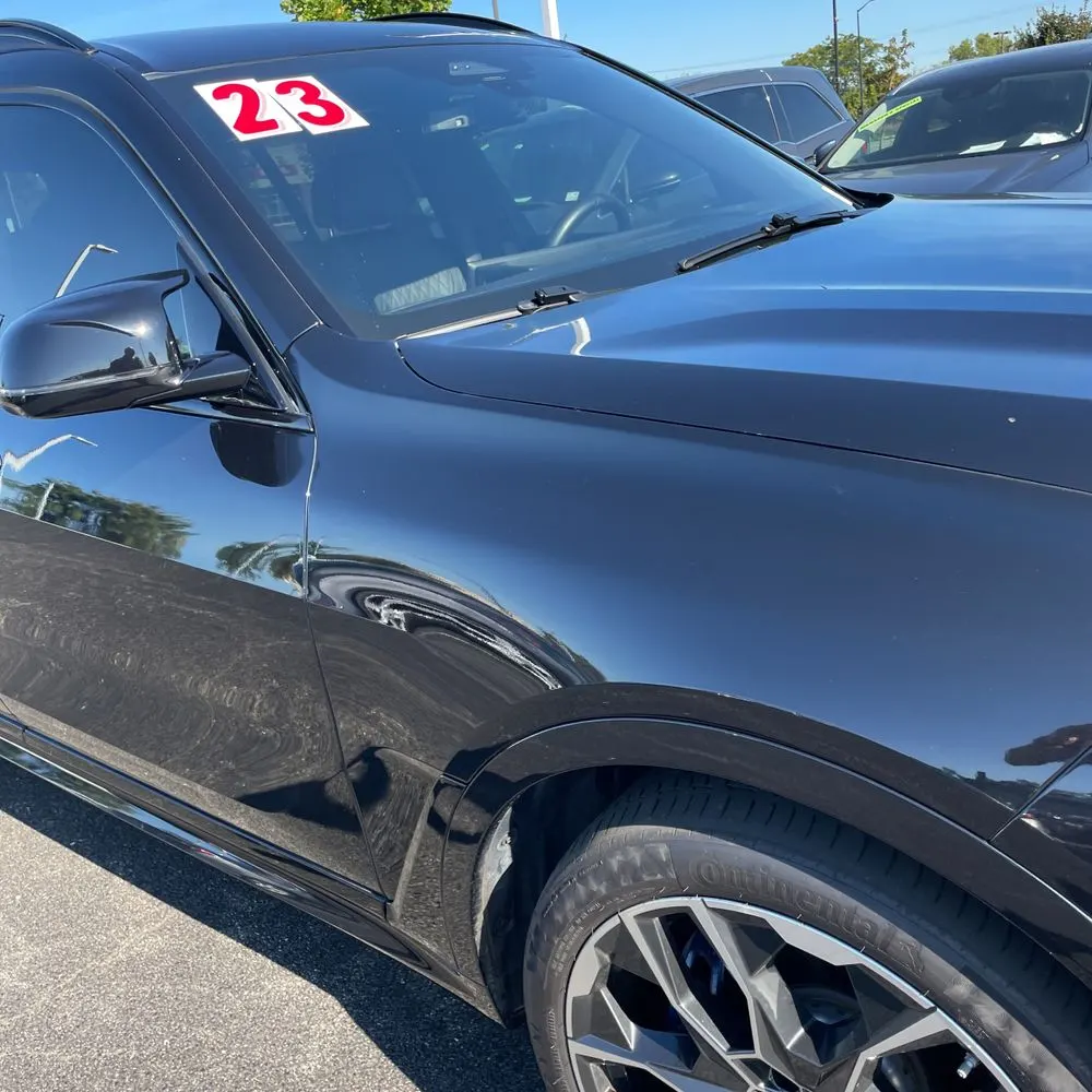 2023 BMW X7 M60i
