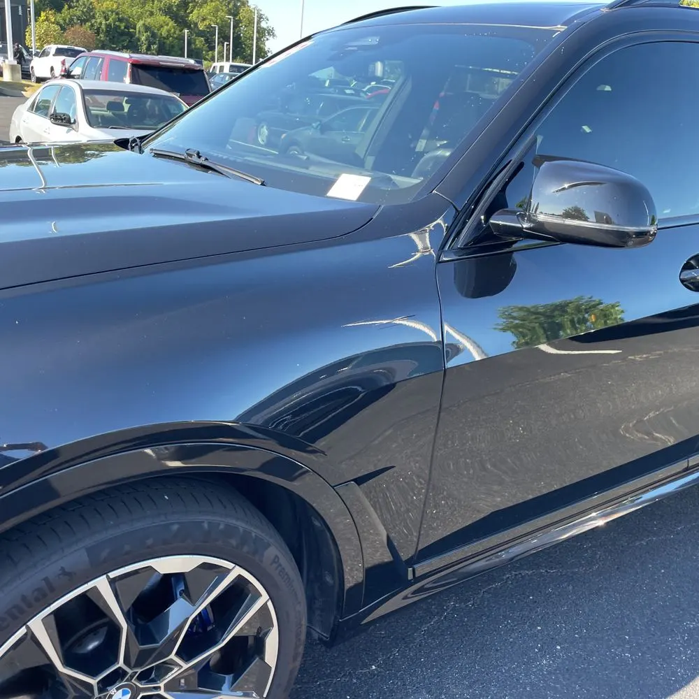 2023 BMW X7 M60i