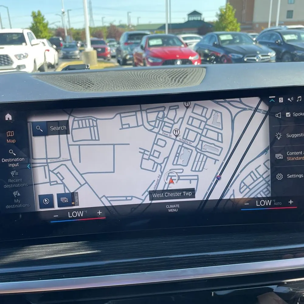 2023 BMW X7 M60i