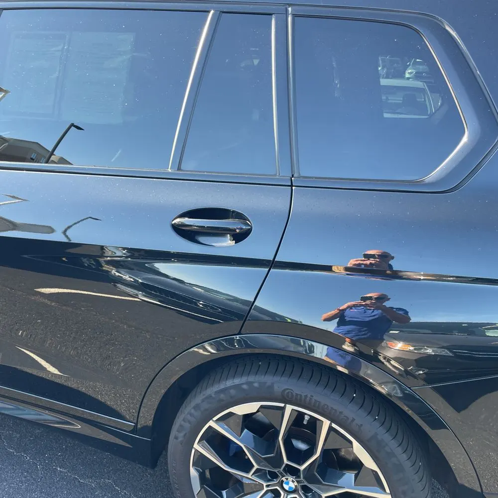 2023 BMW X7 M60i