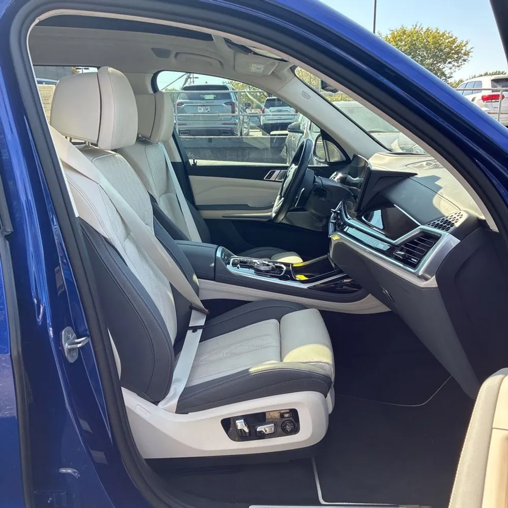 2024 BMW X7 M60i
