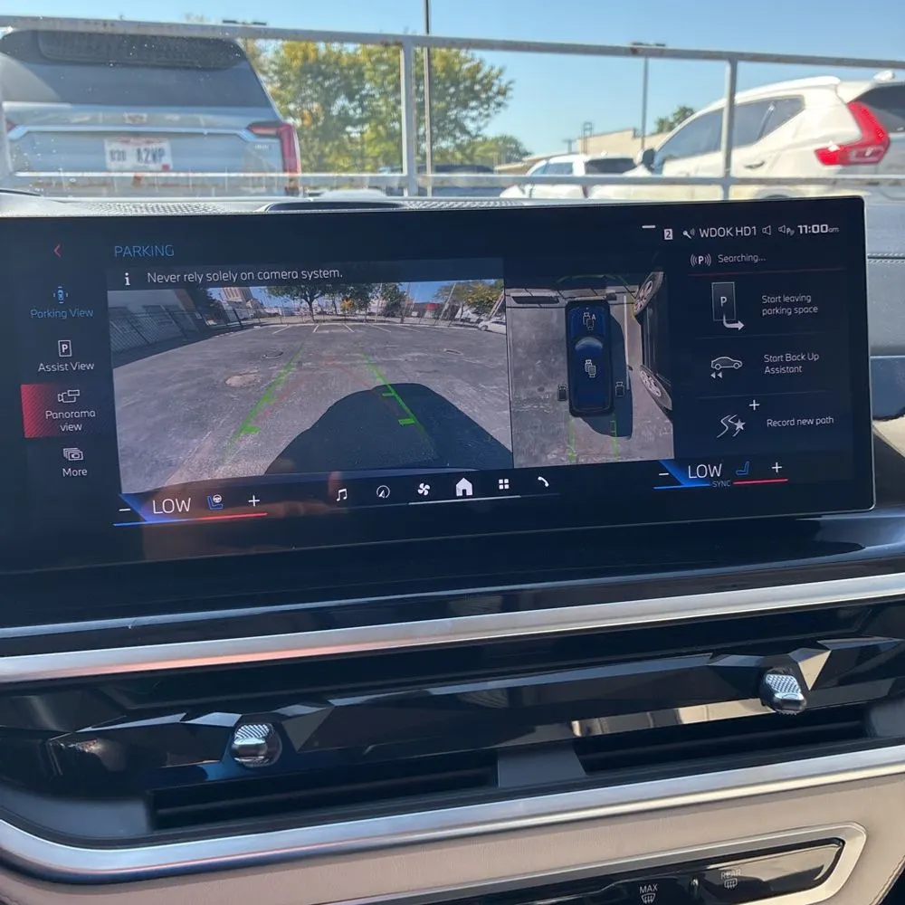 2024 BMW X7 M60i