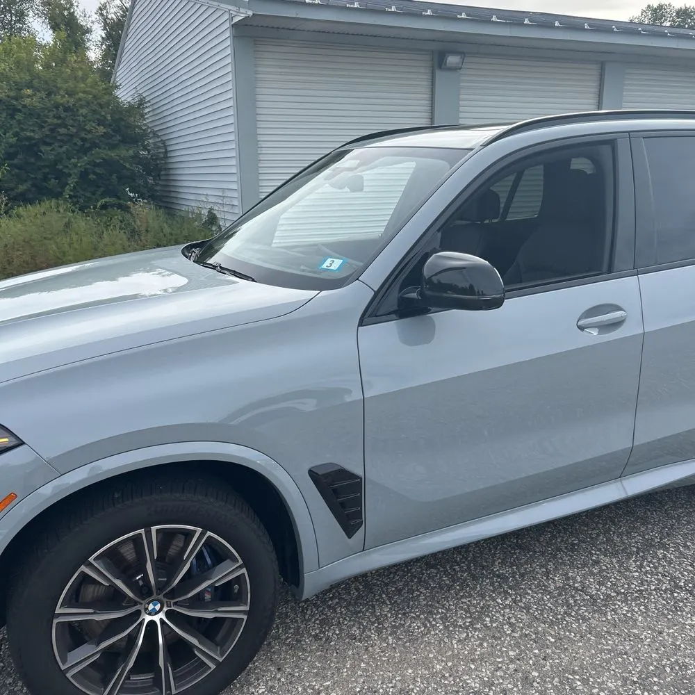 2024 BMW X5 M60i