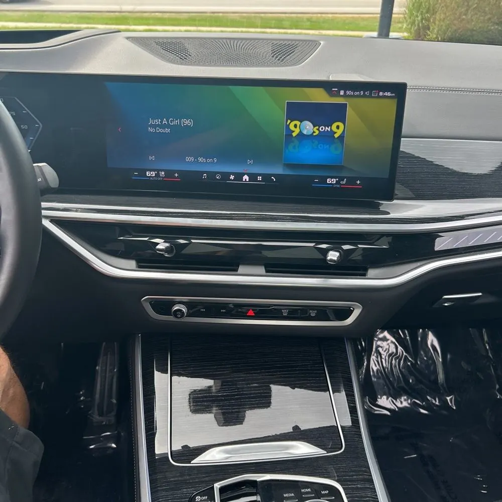 2024 BMW X5 M60i