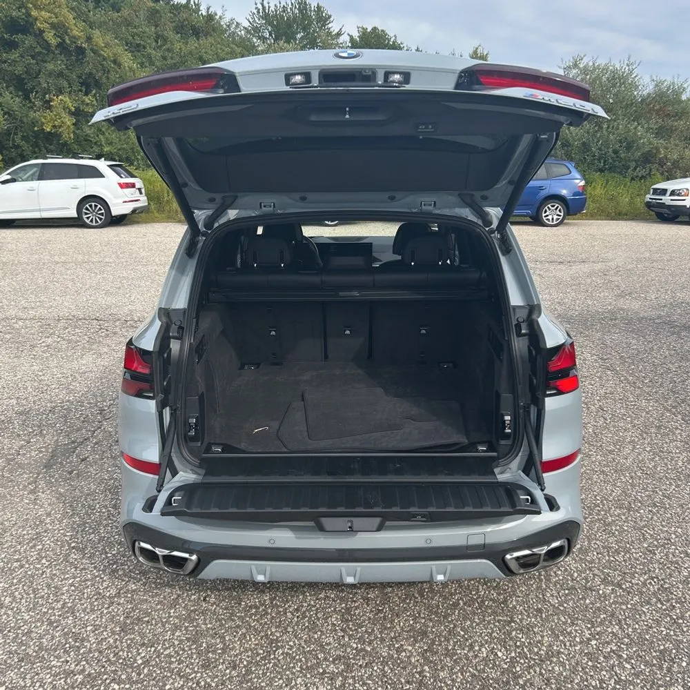 2024 BMW X5 M60i