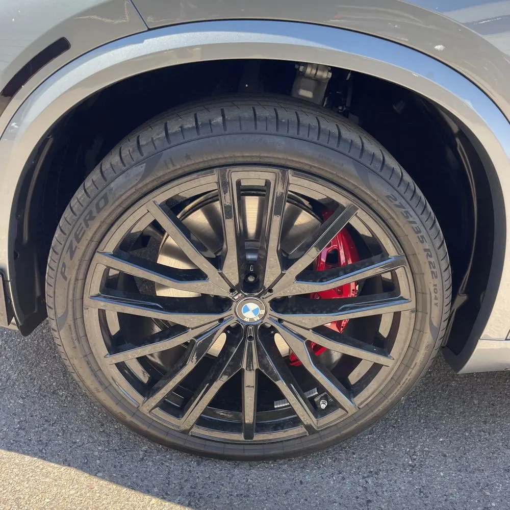 2025 BMW X5 M60i
