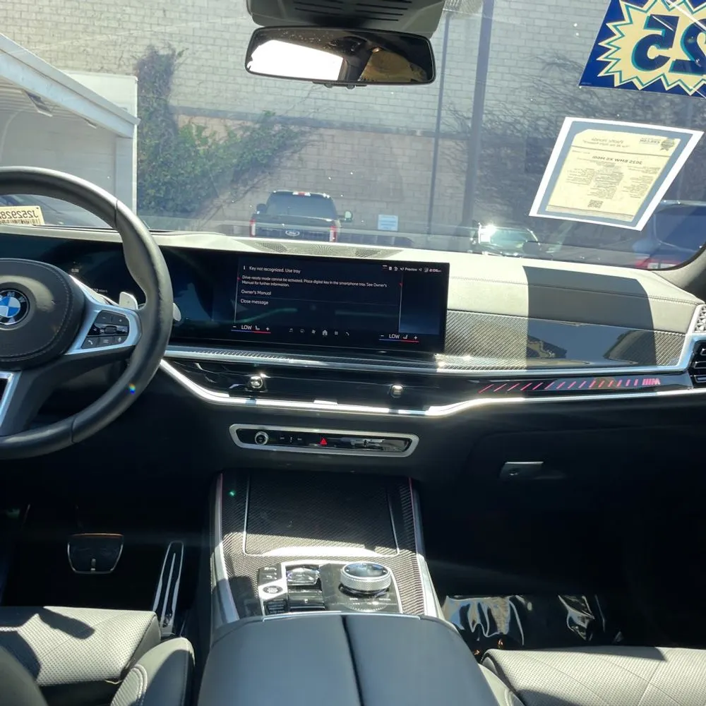2025 BMW X5 M60i