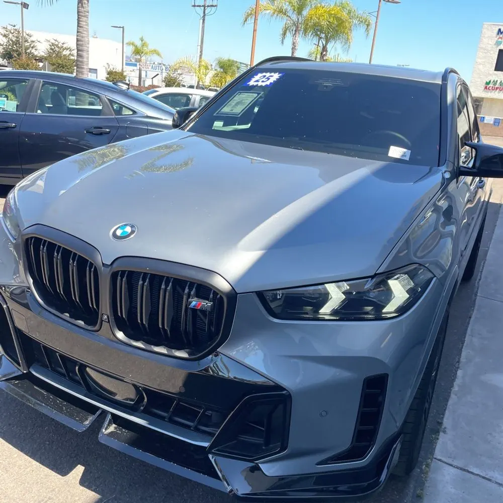 2025 BMW X5 M60i