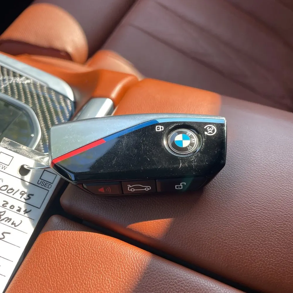 2024 BMW X5 M60i