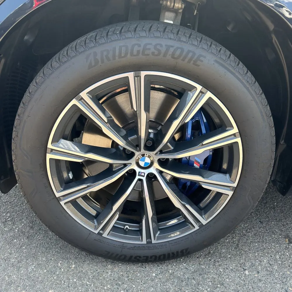 2024 BMW X5 M60i