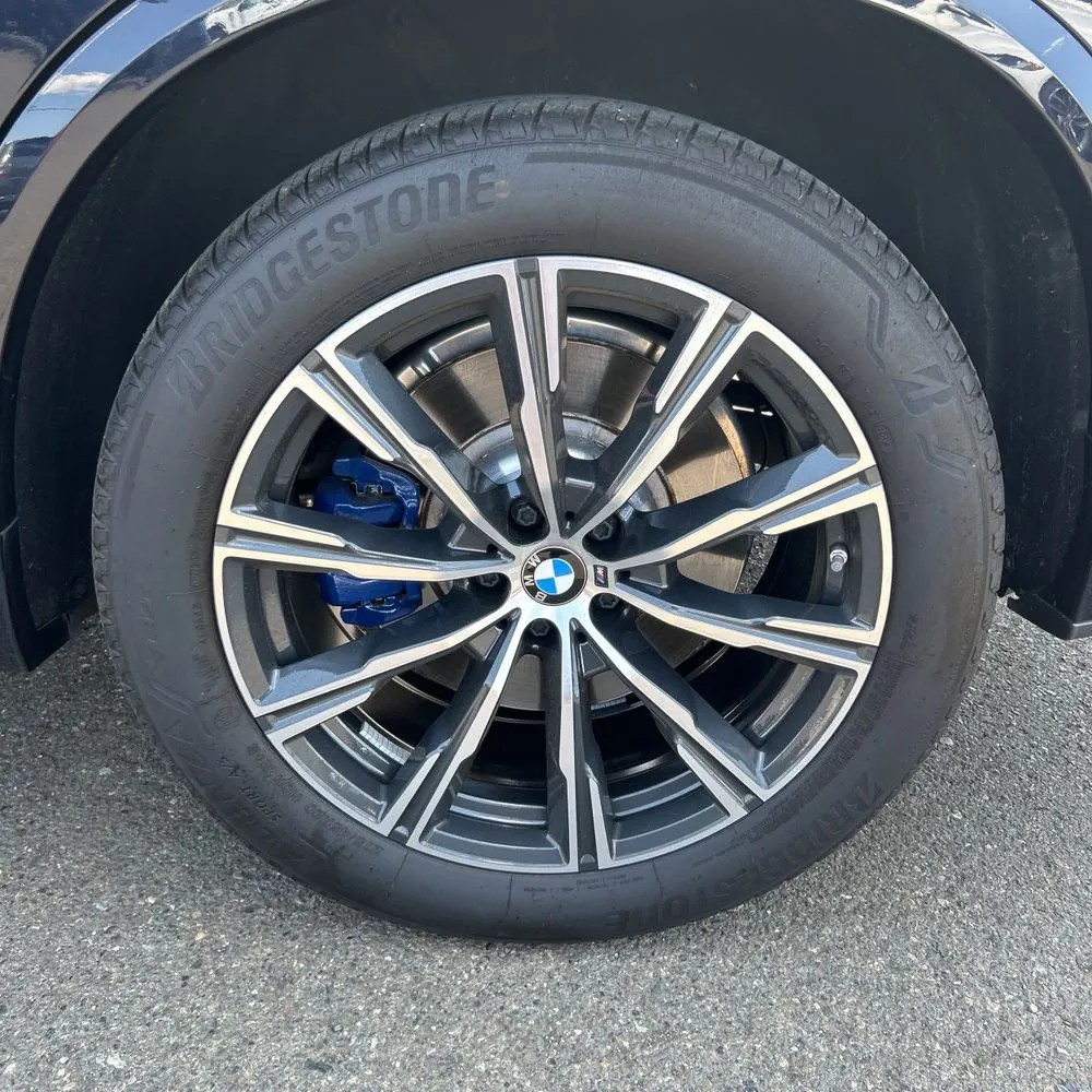2024 BMW X5 M60i