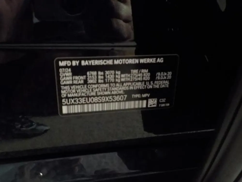 2025 BMW X5 M60i