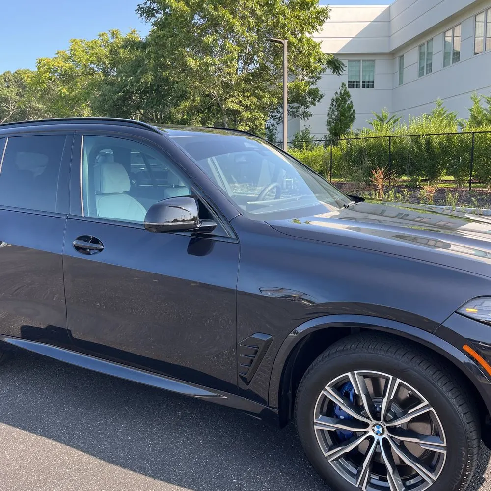 2025 BMW X5 M60i