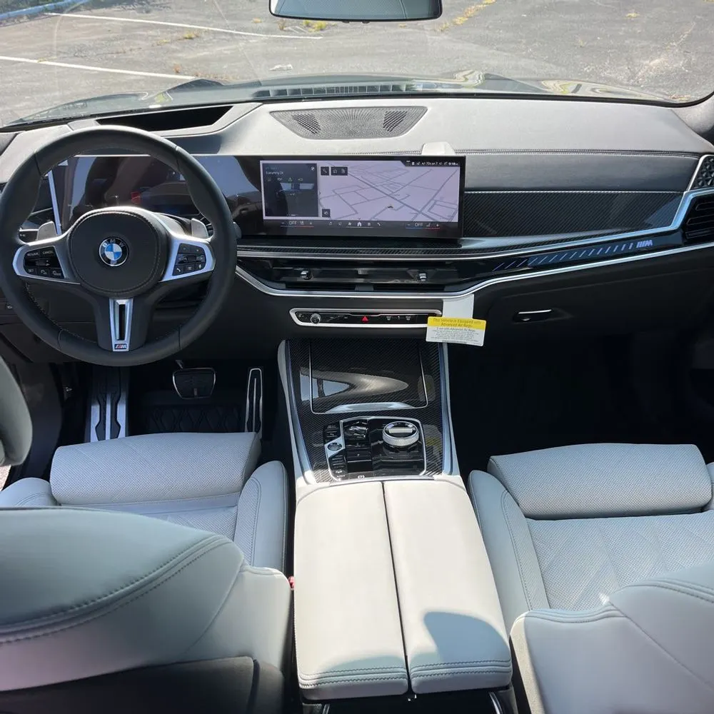 2025 BMW X5 M60i