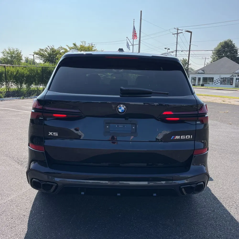 2025 BMW X5 M60i