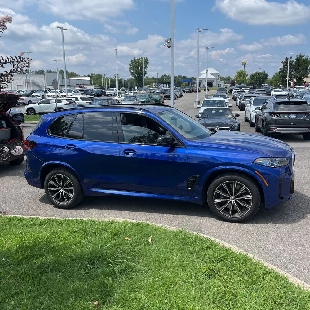 2024 BMW X5 M60i