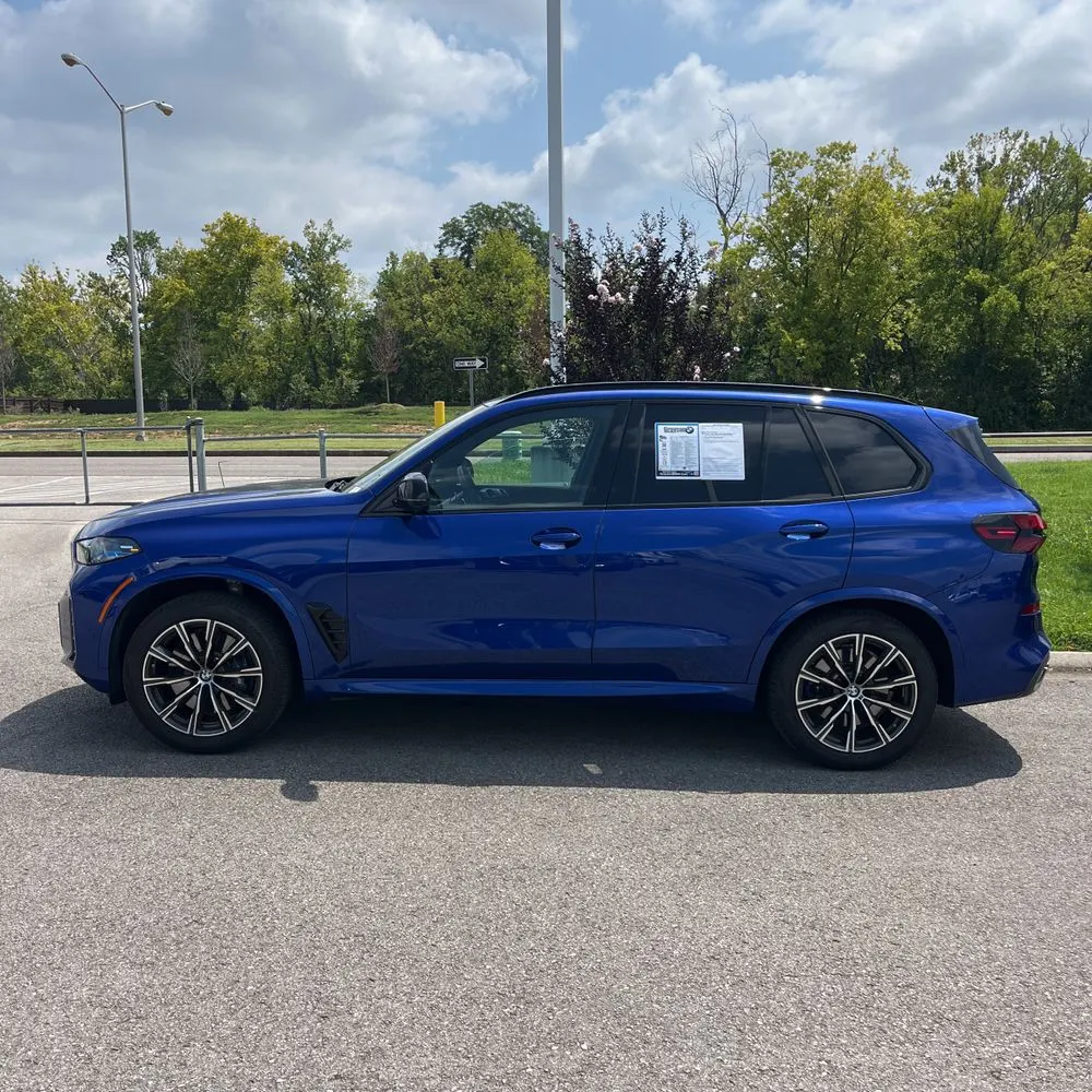 2024 BMW X5 M60i