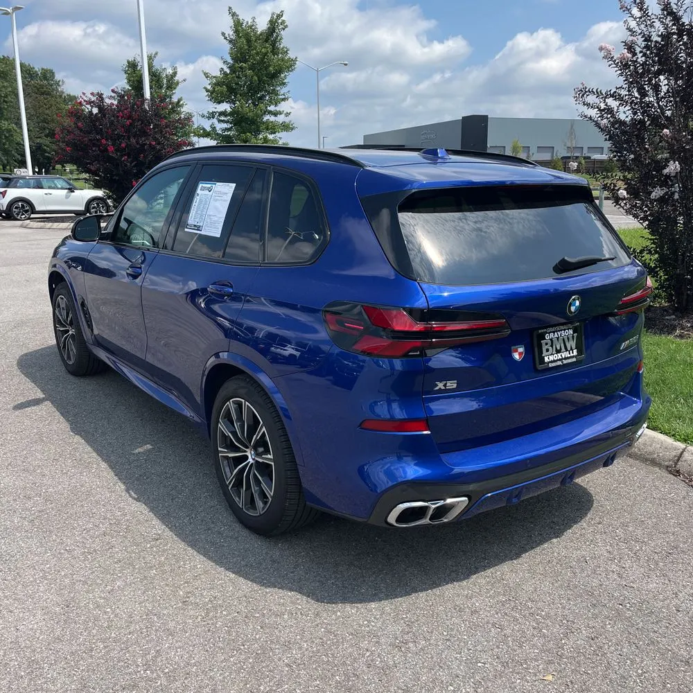 2024 BMW X5 M60i