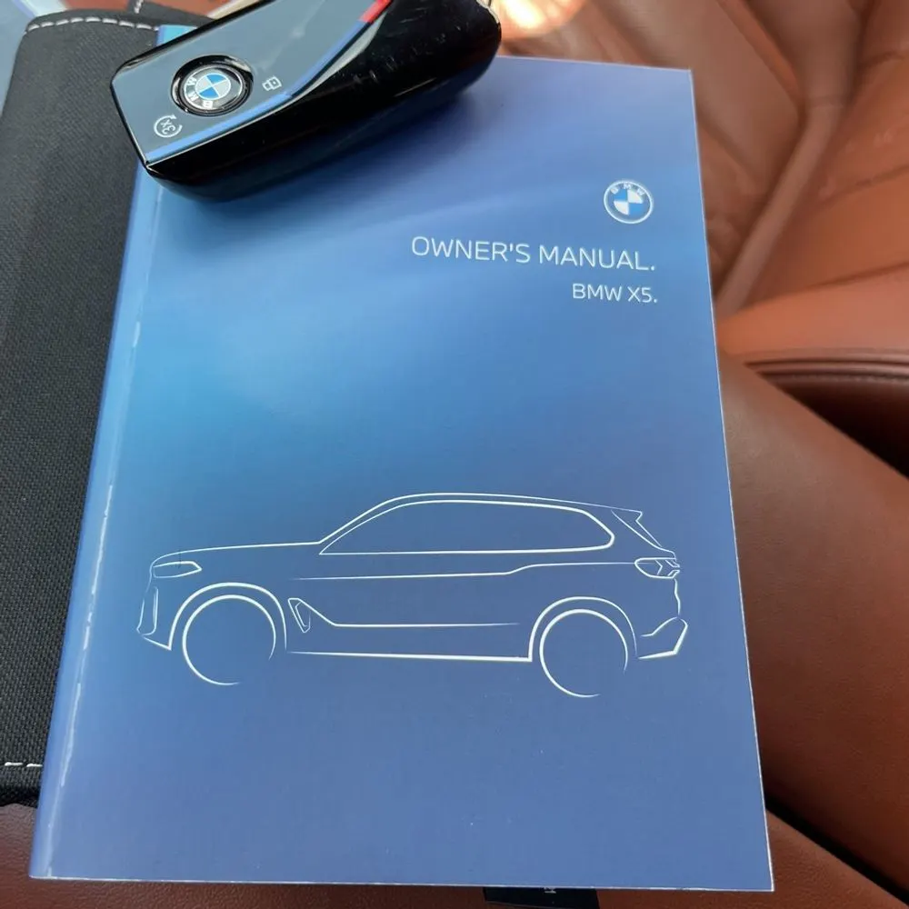 2024 BMW X5 M60i