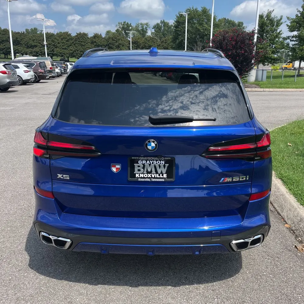 2024 BMW X5 M60i