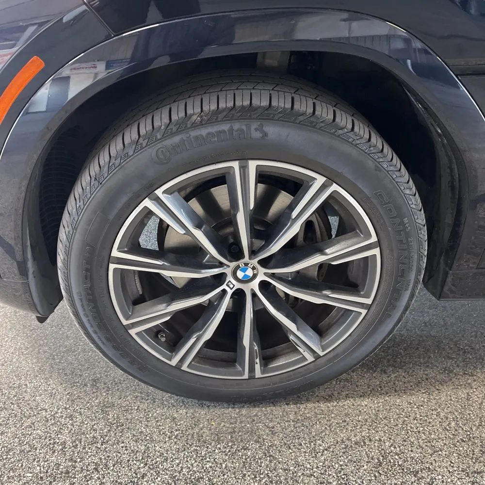 2025 BMW X6 XDrive40i