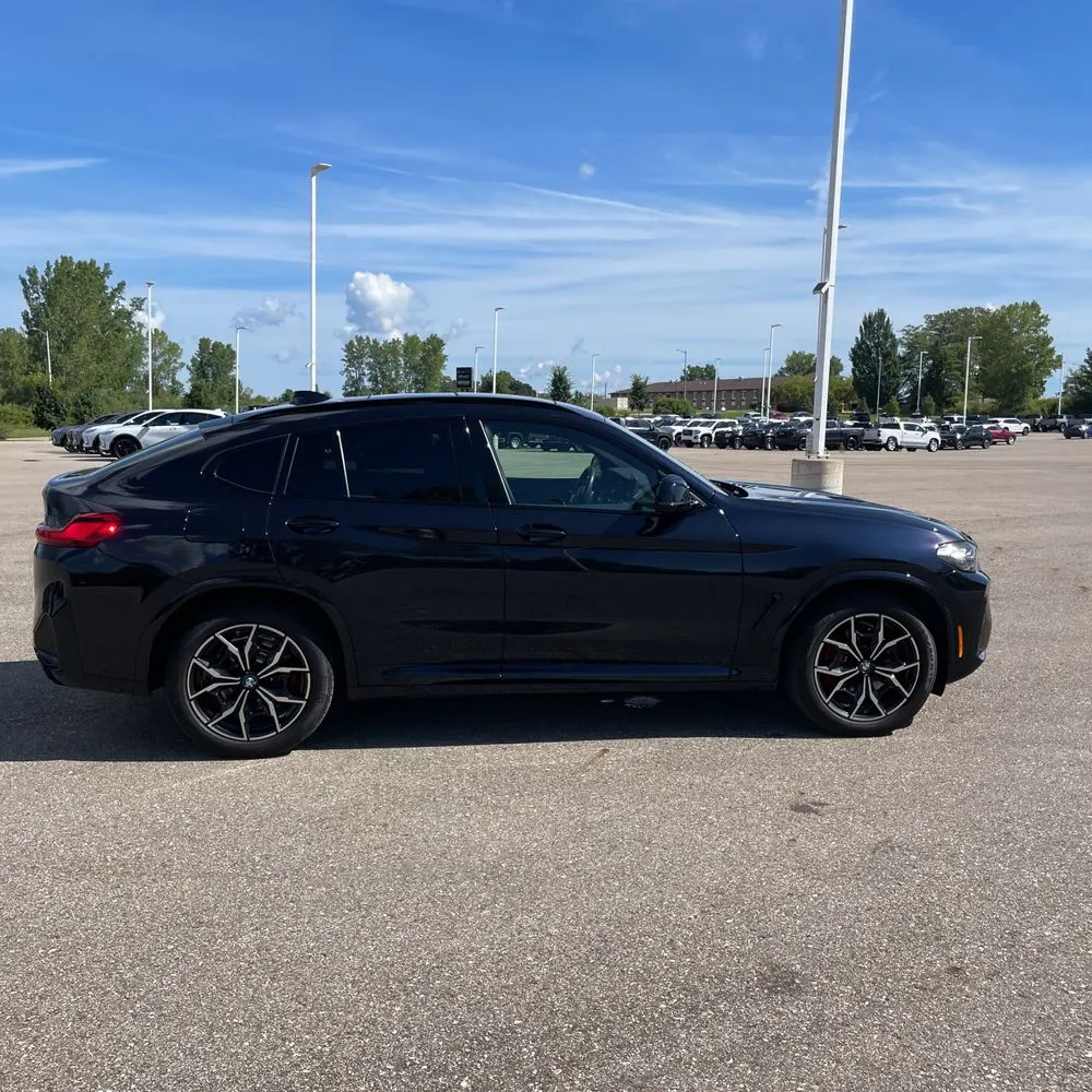2024 BMW X4 M40i