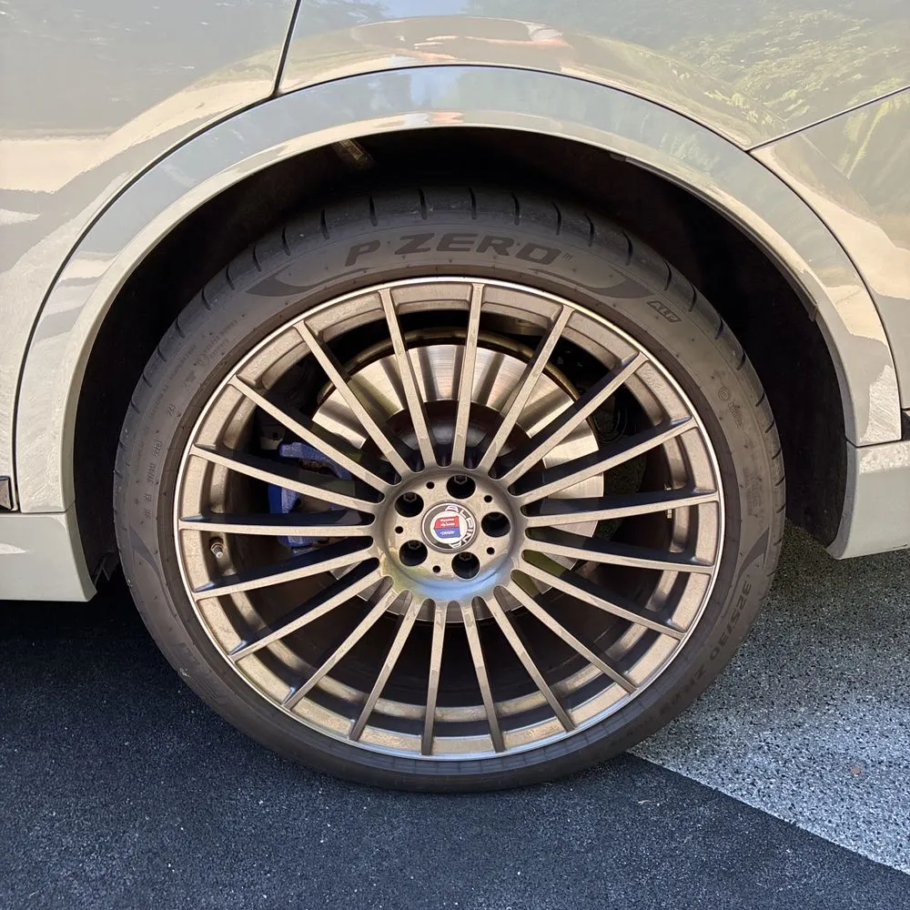 2024 BMW X7 Alpina XB7