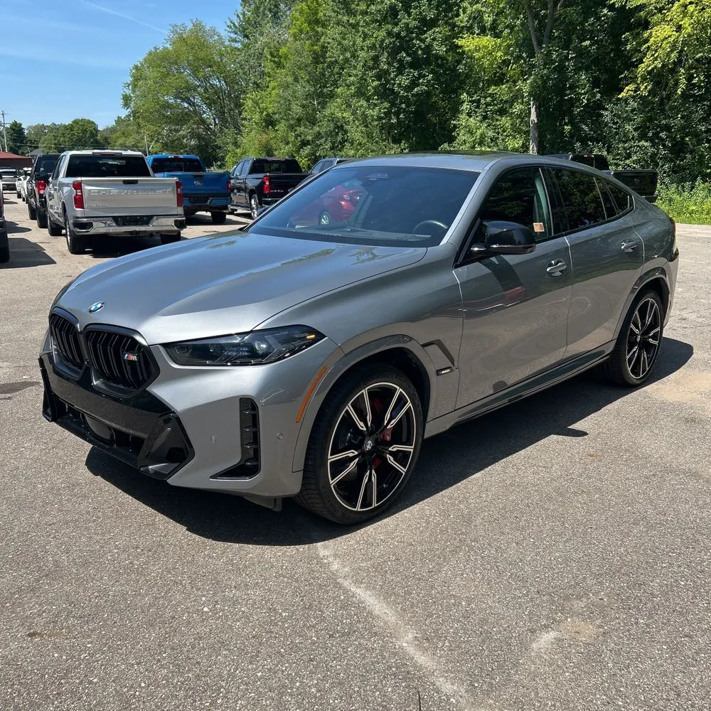 2024 BMW X6 M60i